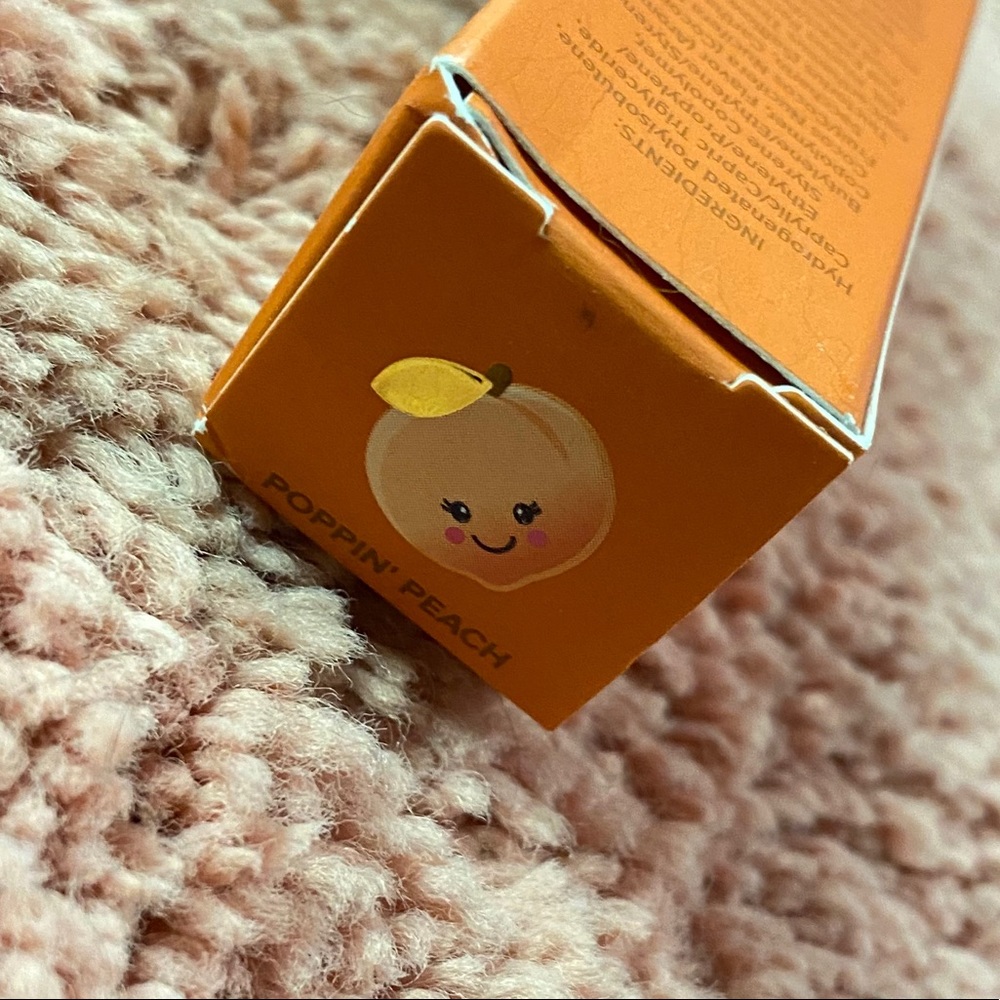 Too Faced Sweet Peach Creamy Lip Oil Poppin’ Peach - Picture 4 of 4